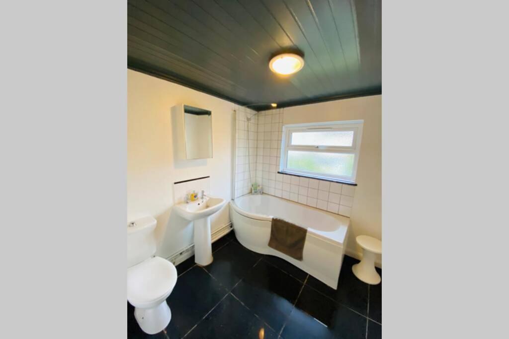 Beautiful First Floor Apartment In St Leonards Bagian luar foto