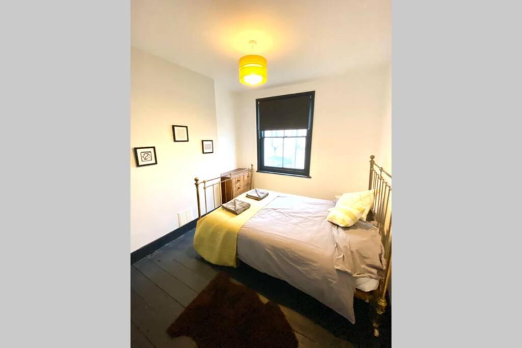 Beautiful First Floor Apartment In St Leonards Bagian luar foto